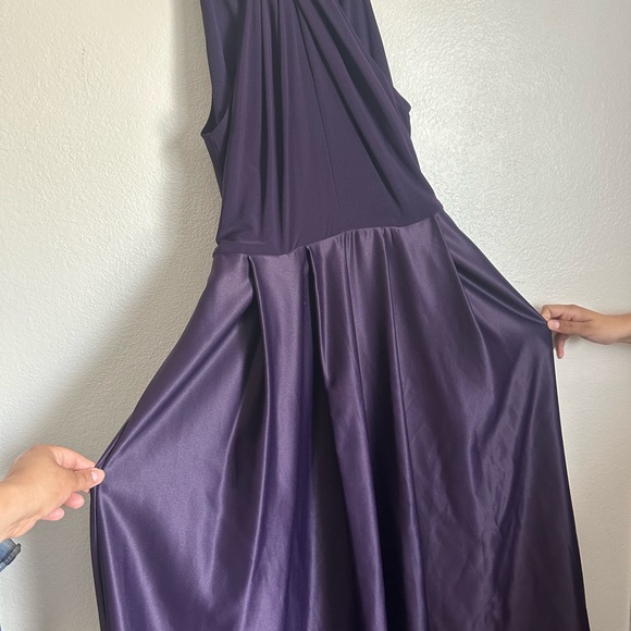 Alex Evenings Women's Long Halter Dress/Gown- Eggplant Satin, Size 12 - Picture 13 of 14